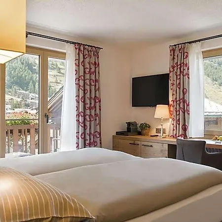 Chesa Valese By Sisters Hotel 4*