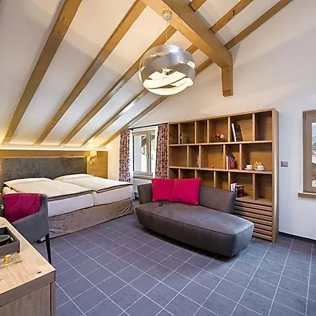 Chesa Valese By Sisters Hotel 4*