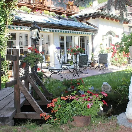 Hotel Chesa Valese By Sisters
