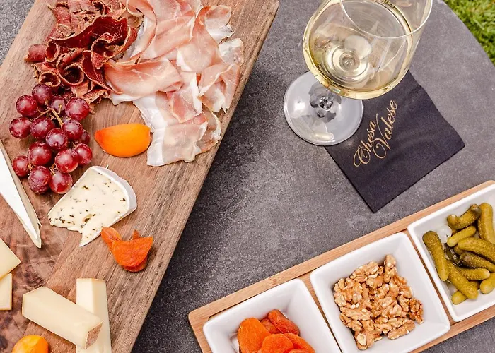 Chesa Valese By Sisters Hotel