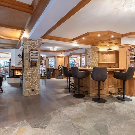 Chesa Valese By Sisters Hotel 4*