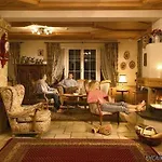 Chesa Valese By Sisters 4*