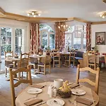 Chesa Valese By Sisters Hotel 4*
