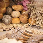 Chesa Valese By Sisters Hotel