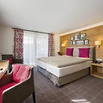 Hotel Chesa Valese By Sisters 4*