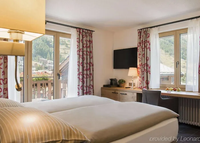 Hotell Chesa Valese By Sisters 4*